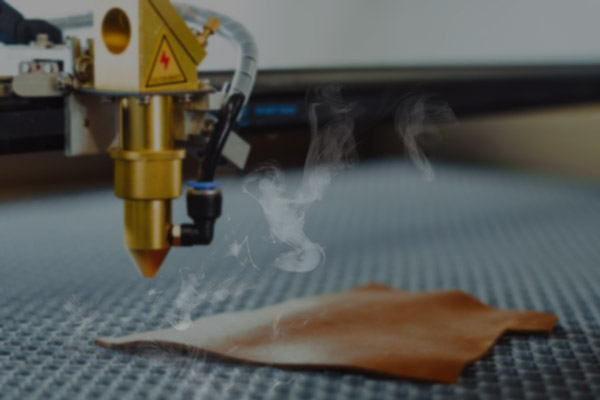 非金屬激光切割產(chǎn)生粉塵的原因是什么？該怎么解決