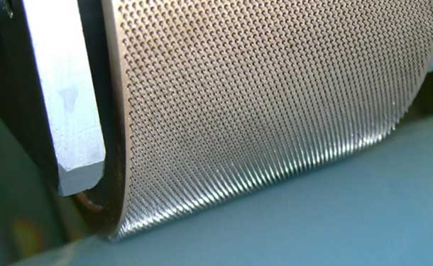 機械打孔、滾針打孔和激光打孔作為比較有什么區(qū)別(圖2)