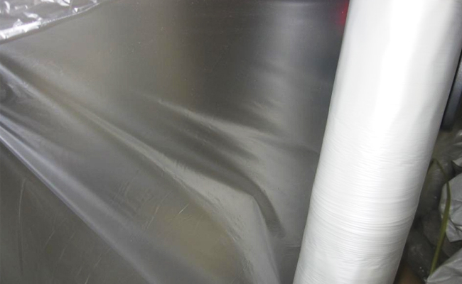 激光打孔在薄膜加工中的精度、效率與局限性探討(圖2)